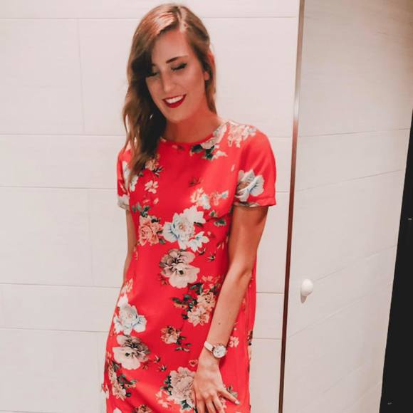 Meet your Posher, Amanda - Picture 1 of 1